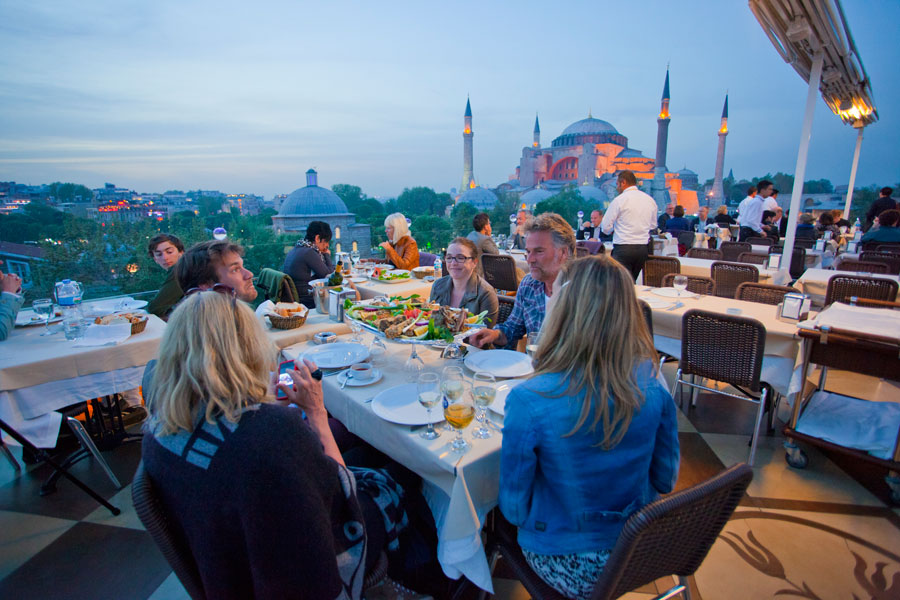 Best Restaurants In Sultanahmet, Best Rooftop Restaurants in Sultanahmet Istanbul, Best Places to Eat and Drink in Sultanahmet