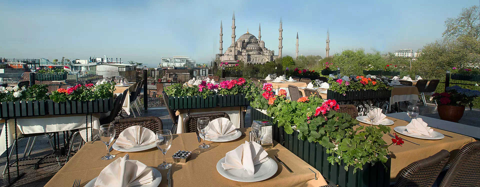 Ресторан Sultanahmet, Ресторан на террасе в Стамбуле, Ресторан в Стамбуле